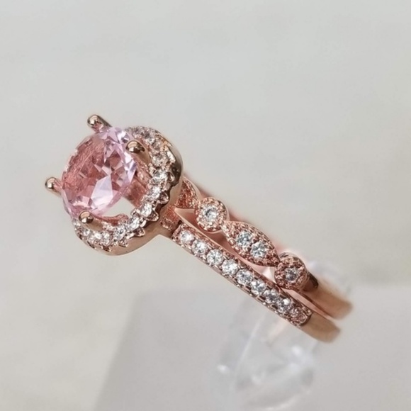 2X HOST PICK!!! 🌷 Pink Rose Gold Ring Set - Picture 2 of 8